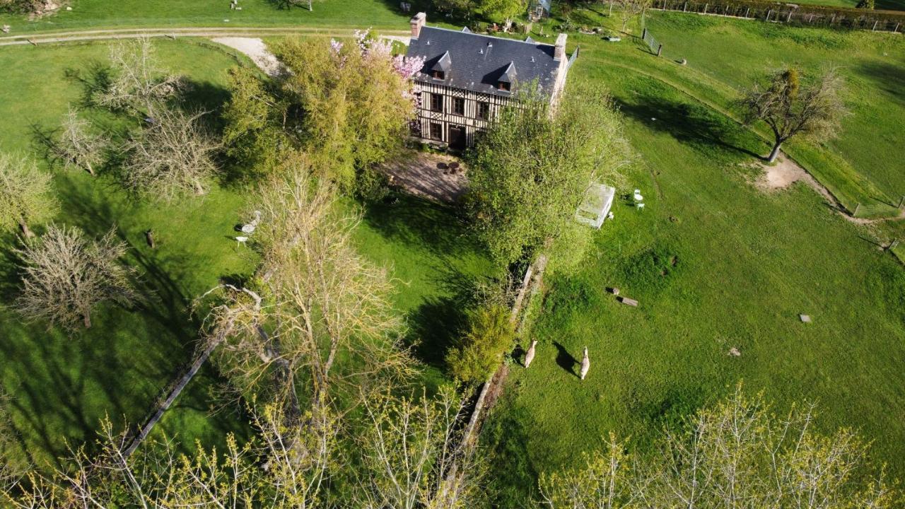 Le Petit Manoir De La Vernelle Bed and Breakfast Fourmetot Exterior foto