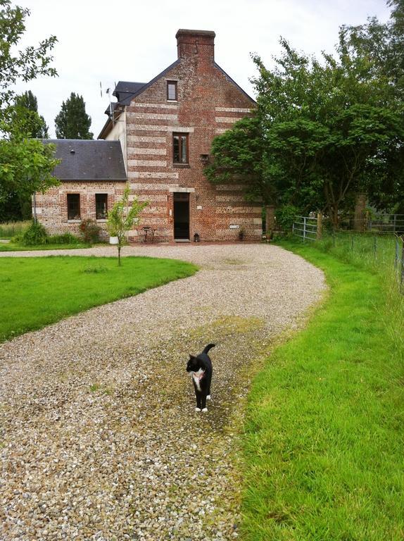 Le Petit Manoir De La Vernelle Bed and Breakfast Fourmetot Exterior foto